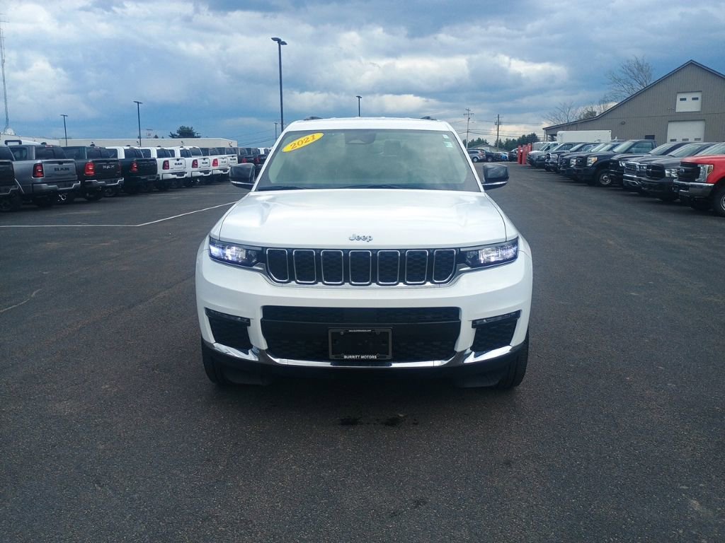 Used 2021 Jeep Grand Cherokee L Limited AWD/4WD image 2