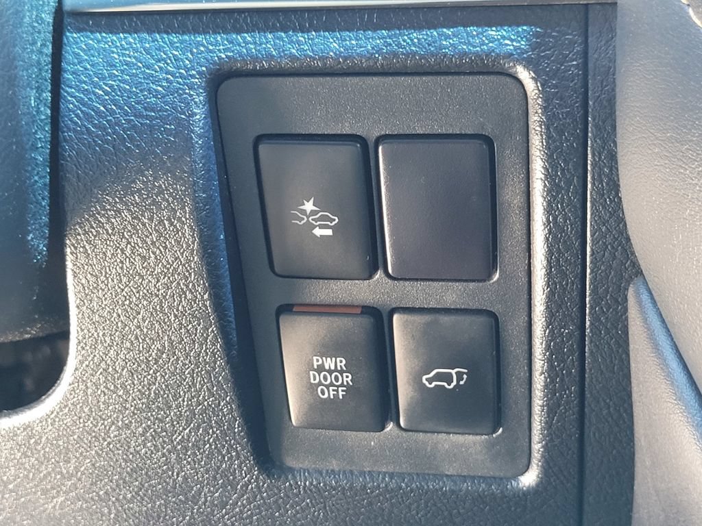 Used 2020 Toyota Land Cruiser Heritage Edition AWD/4WD image 29