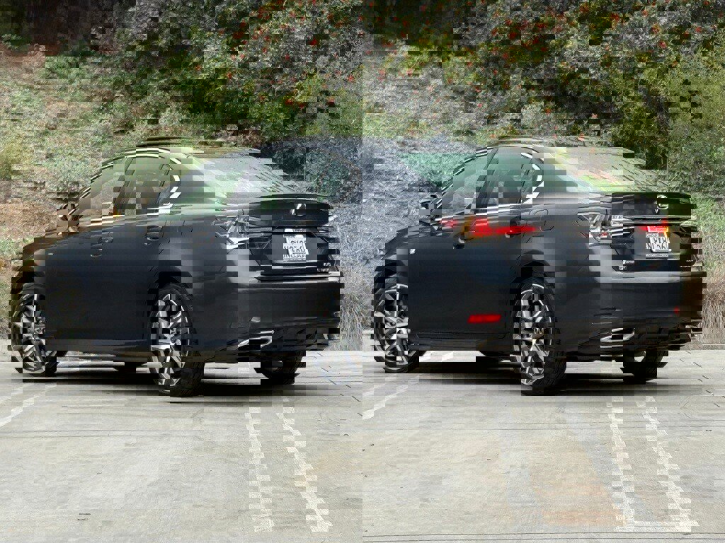 Used 2019 Lexus GS 350 image 2