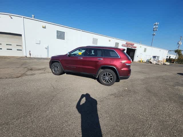 Used 2018 Jeep Grand Cherokee Limited AWD/4WD image 22