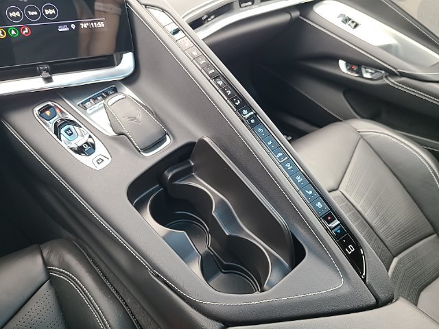 Used 2020 Chevrolet Corvette Stingray Preferred Cpe w/ 2LT Preferred Equipment Group RWD image 23
