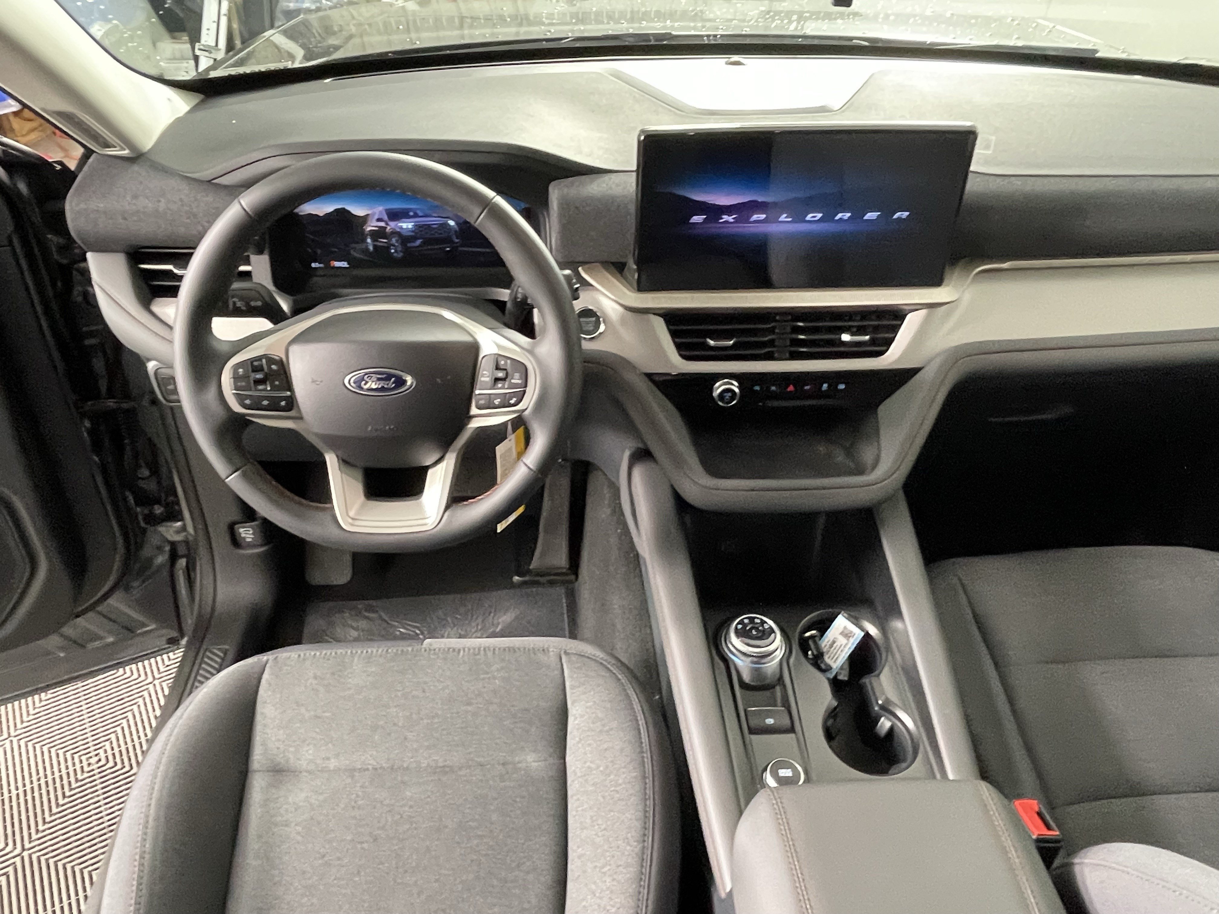 New 2026 Ford Explorer Active AWD/4WD image 11