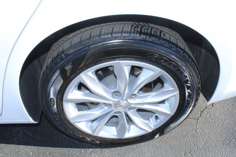 Certified 2025 Chevrolet Malibu LT image 8