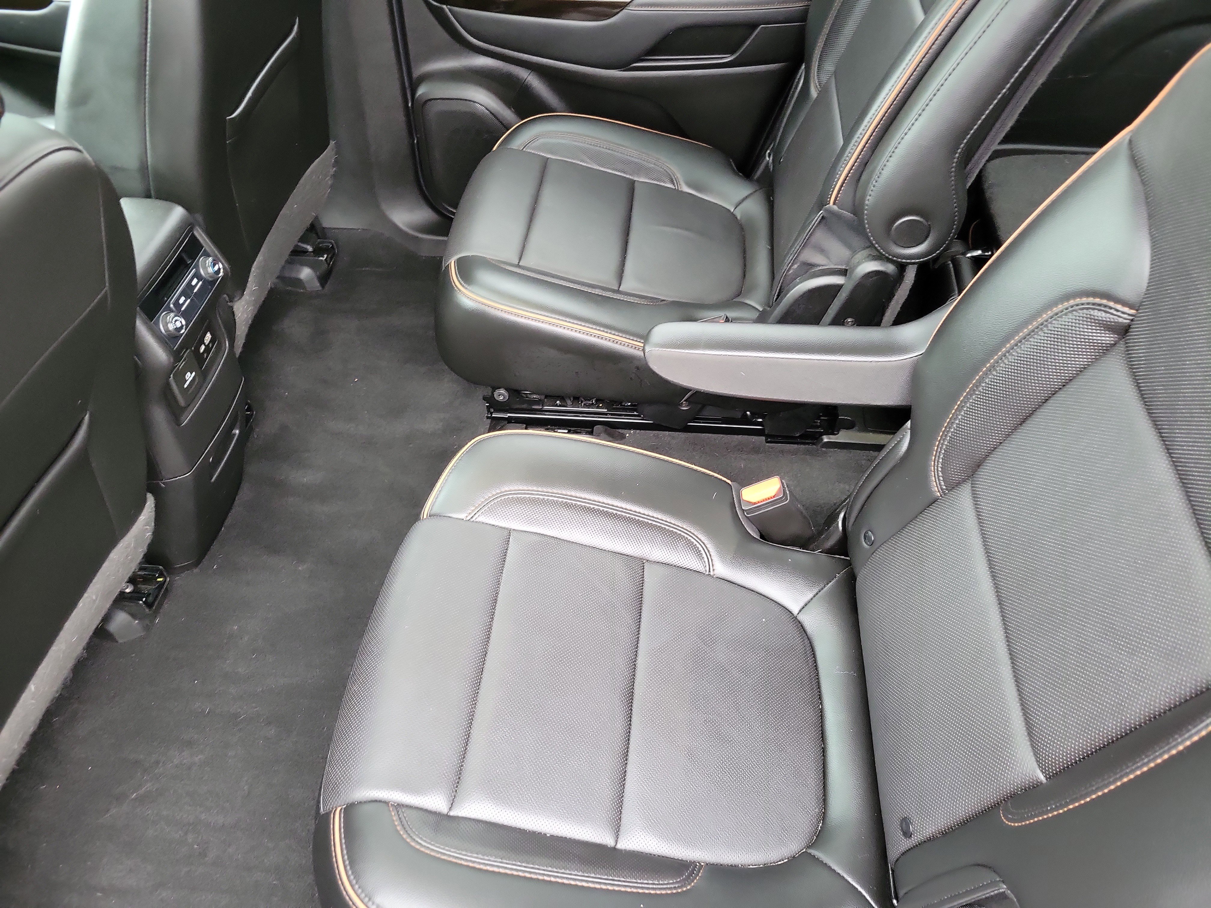 Used 2020 GMC Acadia AT4 w/ Driver Alert Package II image 14