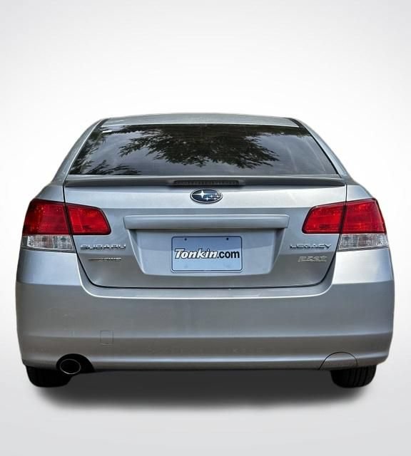 Used 2012 Subaru Legacy 2.5i Premium AWD/4WD image 8
