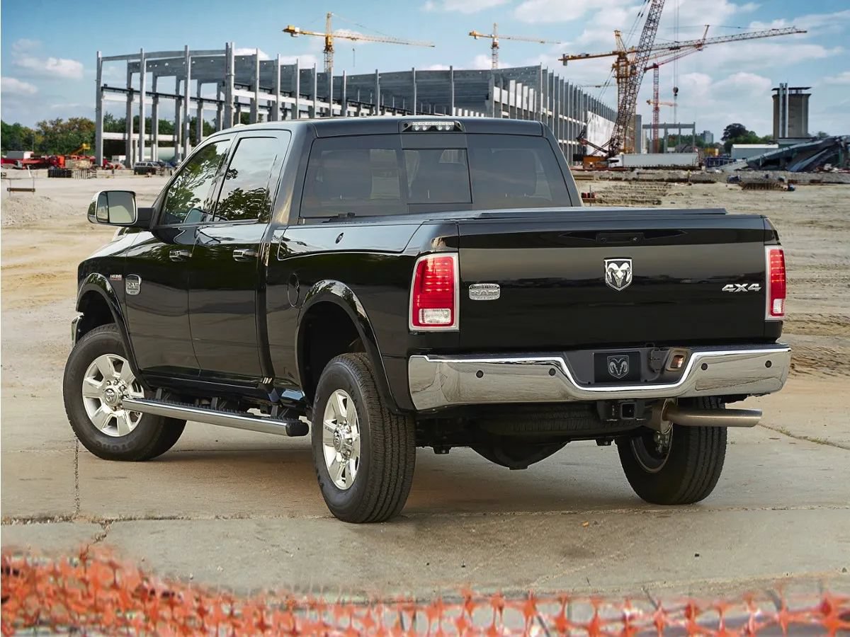 Used 2018 RAM 2500 Tradesman w/ Chrome Appearance Group AWD/4WD image 1