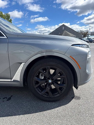 Certified 2025 BMW X7 xDrive40i w/ Premium Package AWD/4WD image 10
