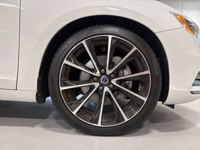 Used 2018 Volvo S60 T5 Dynamic w/ Vision Package AWD/4WD image 37