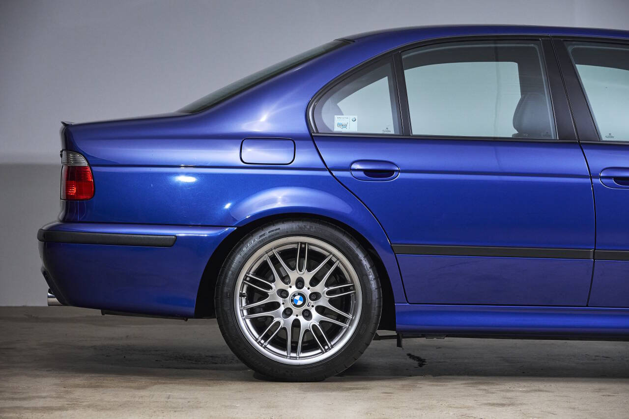 Used 2002 BMW M5 RWD image 22