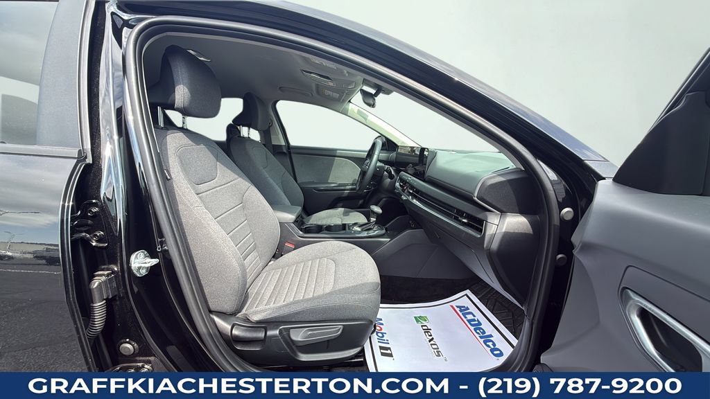 Used 2025 Kia K4 EX FWD image 43