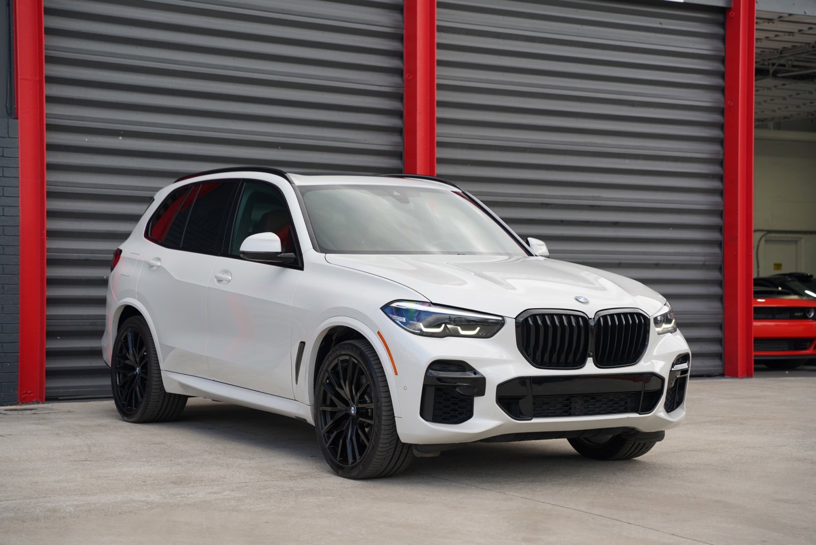 Used 2022 BMW X5 sDrive40i w/ M Sport Package image 6