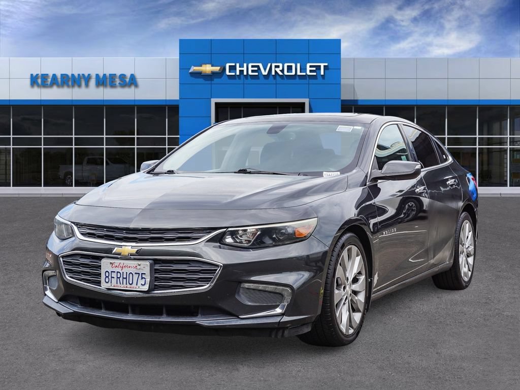 Used 2018 Chevrolet Malibu Premier w/ Premier Sun and Wheel Package FWD image 3