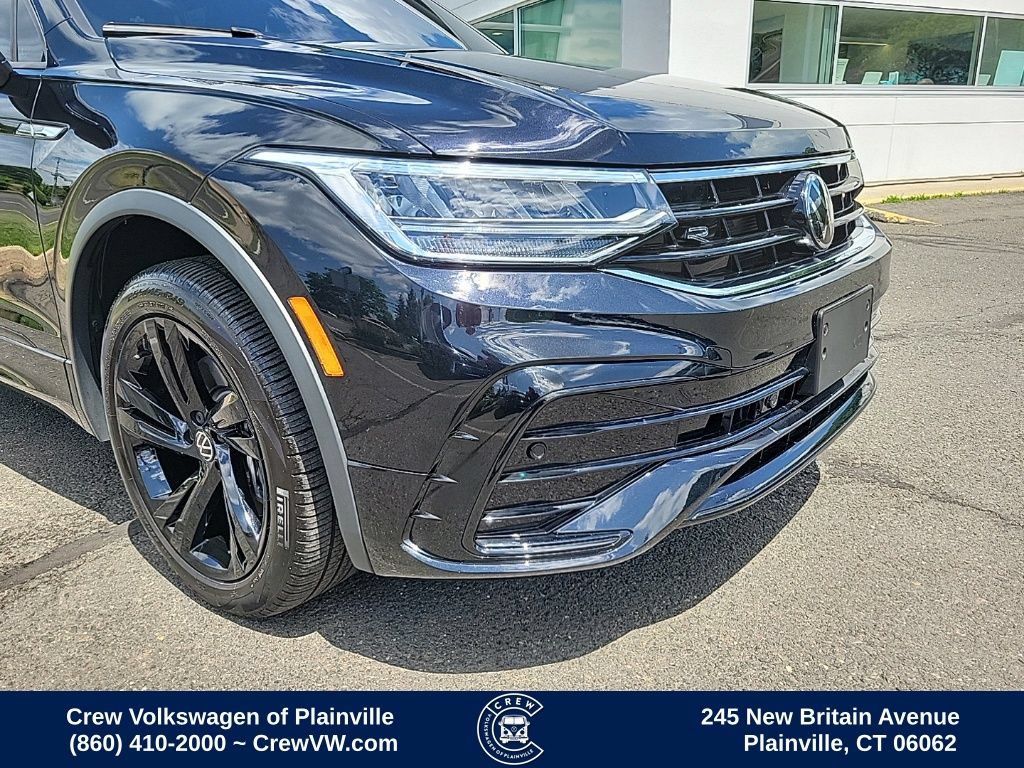 Certified 2024 Volkswagen Tiguan SE R-Line AWD/4WD image 21