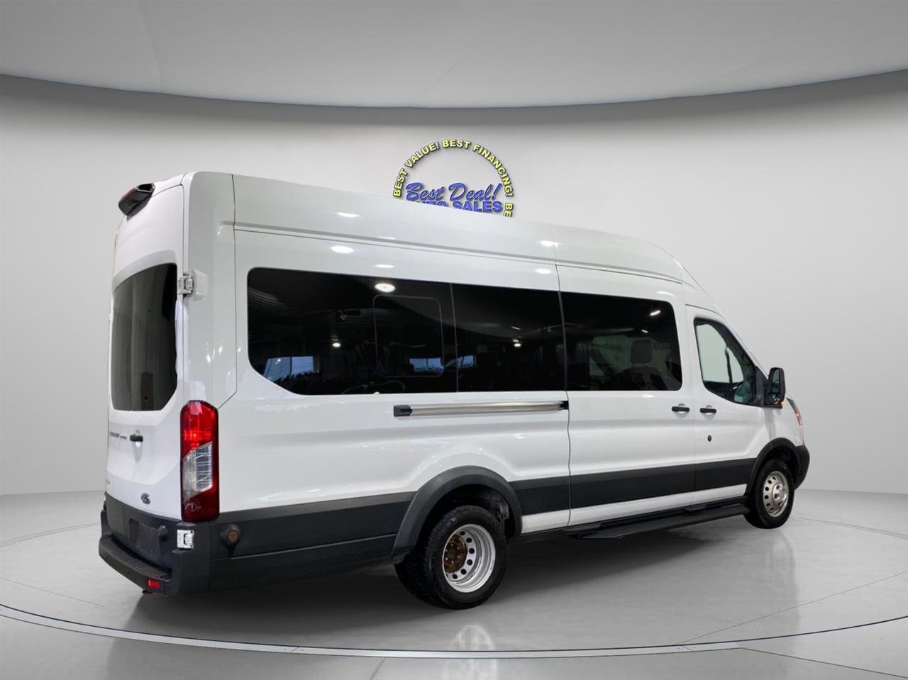 Used 2019 Ford Transit 350 XL image 5