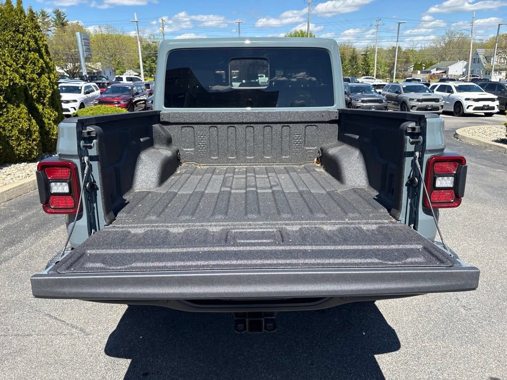 New 2026 Jeep Gladiator Rubicon AWD/4WD image 16
