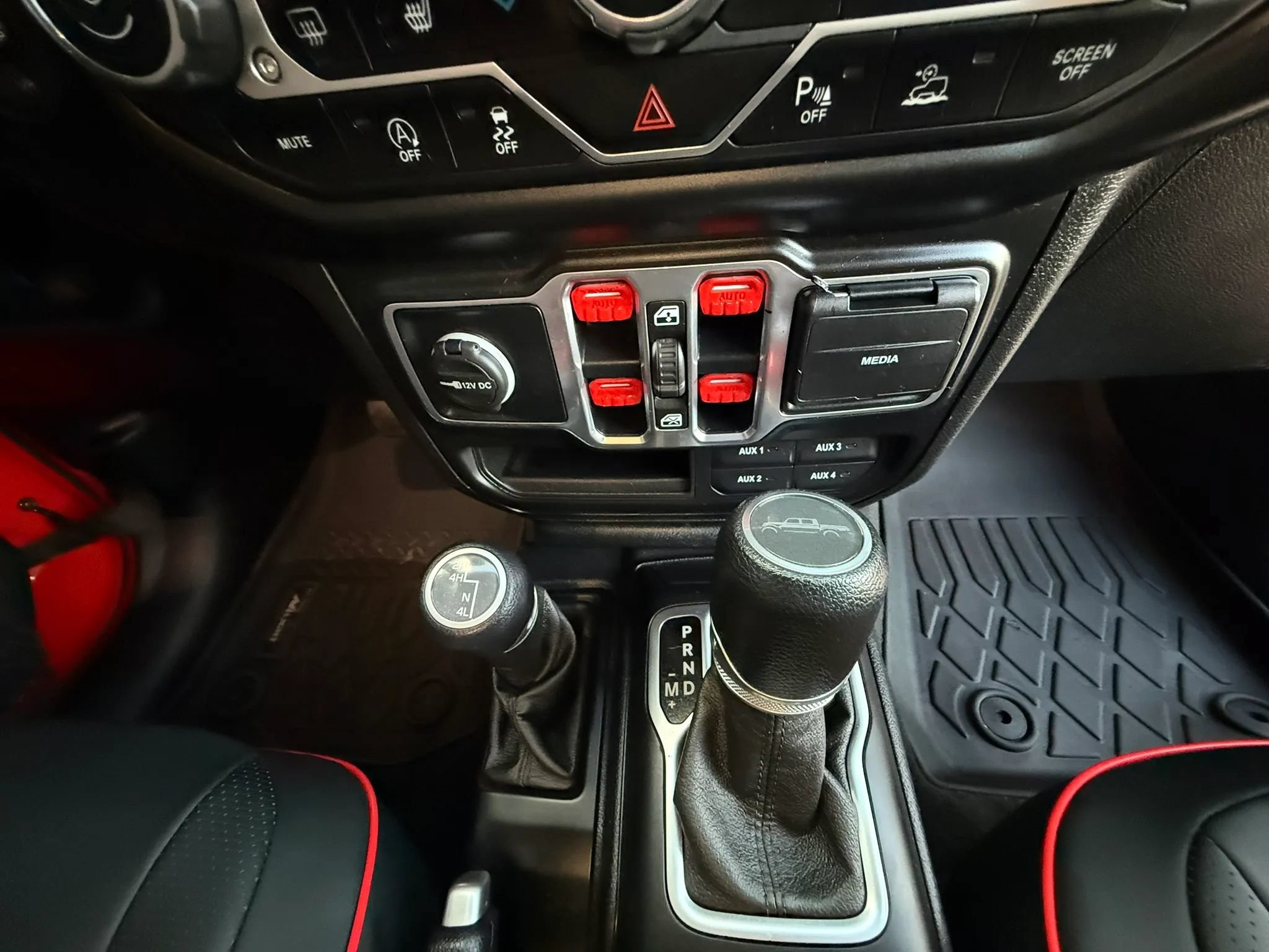 Used 2020 Jeep Gladiator Sport w/ Quick Order Package 24S AWD/4WD image 33