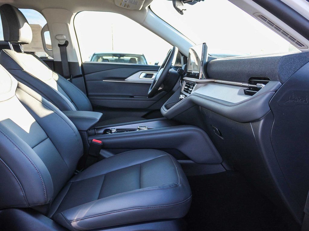 New 2026 Ford Explorer Active w/ Active Comfort Package RWD image 16