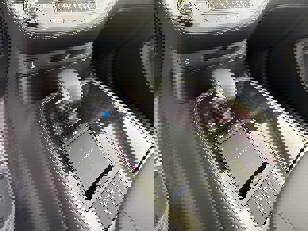 Used 2021 Lexus LS 500 AWD w/ Interior Upgrade Package image 23