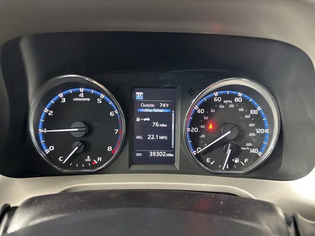 Used 2016 Toyota RAV4 XLE AWD/4WD image 17
