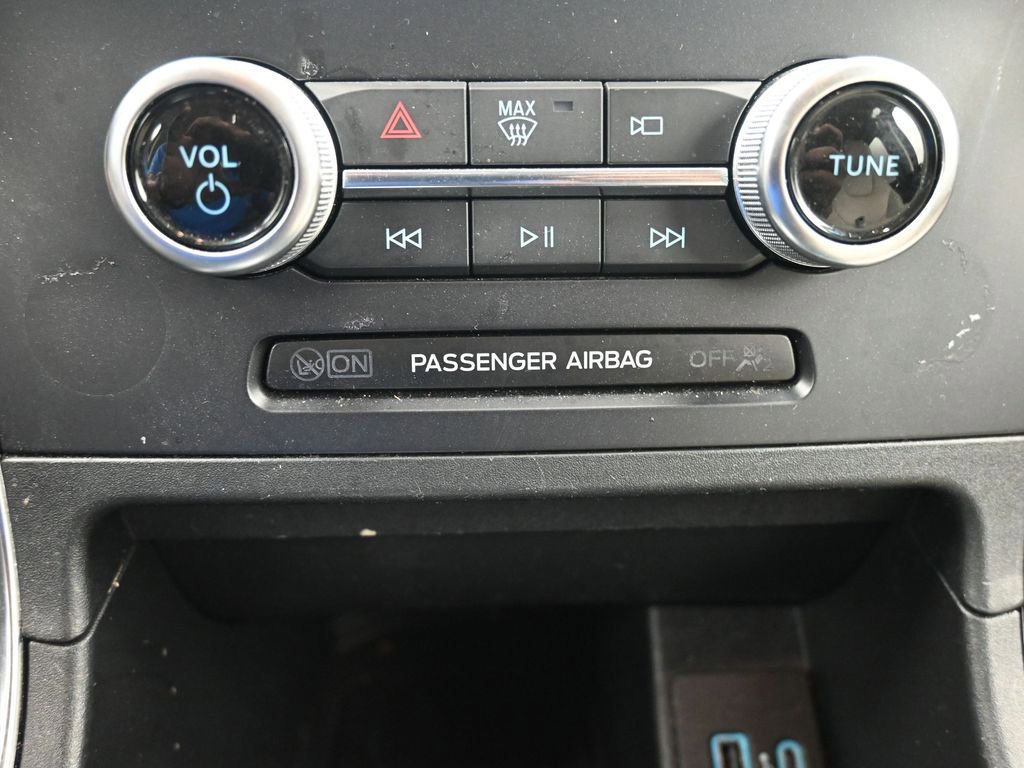 Used 2024 Ford Edge Titanium AWD/4WD image 13