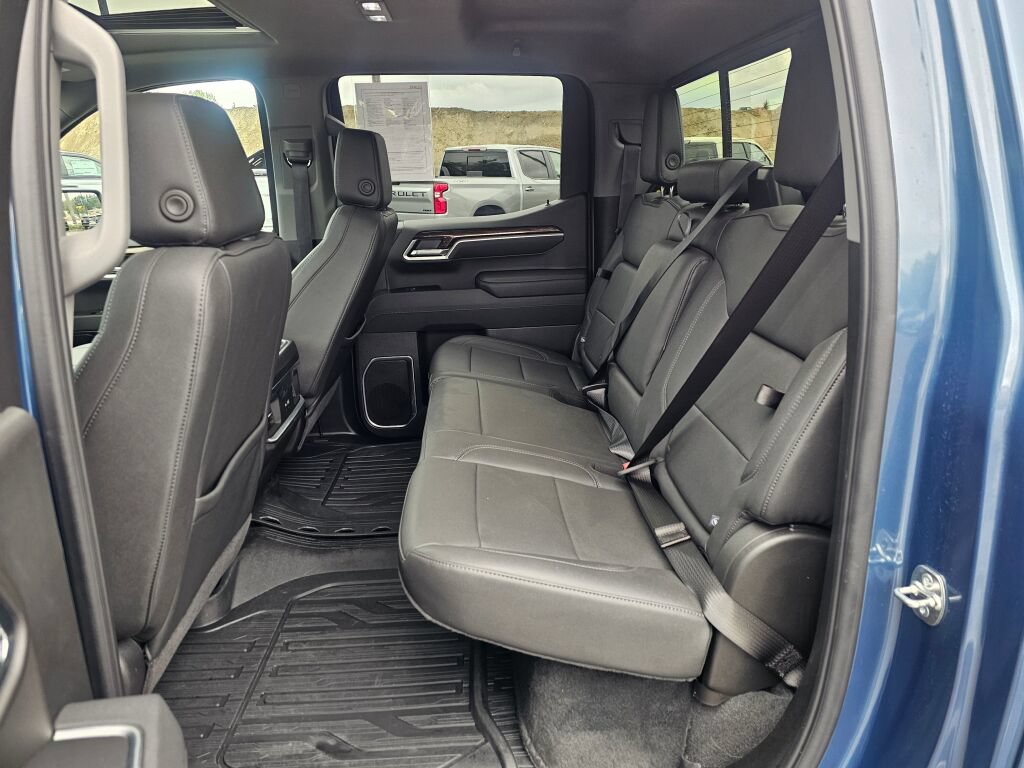 Used 2026 GMC Sierra 1500 Elevation w/ Elevation Premium Package AWD/4WD image 18