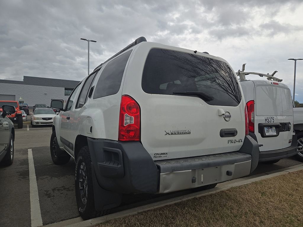 Used 2015 Nissan Xterra PRO-4X image 2