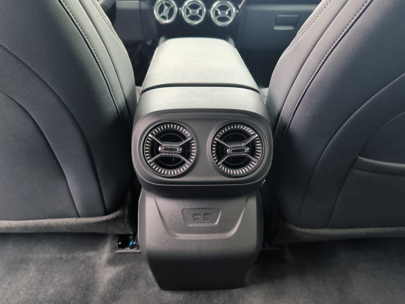 Used 2025 Chevrolet Blazer EV LT AWD/4WD image 28