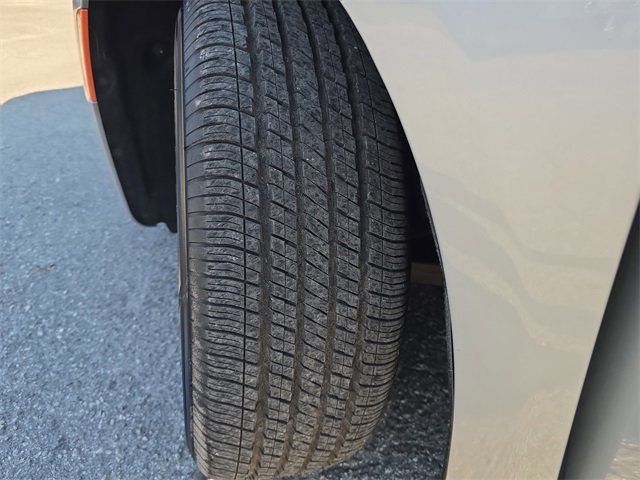 Certified 2024 Chrysler Pacifica Touring-L image 29