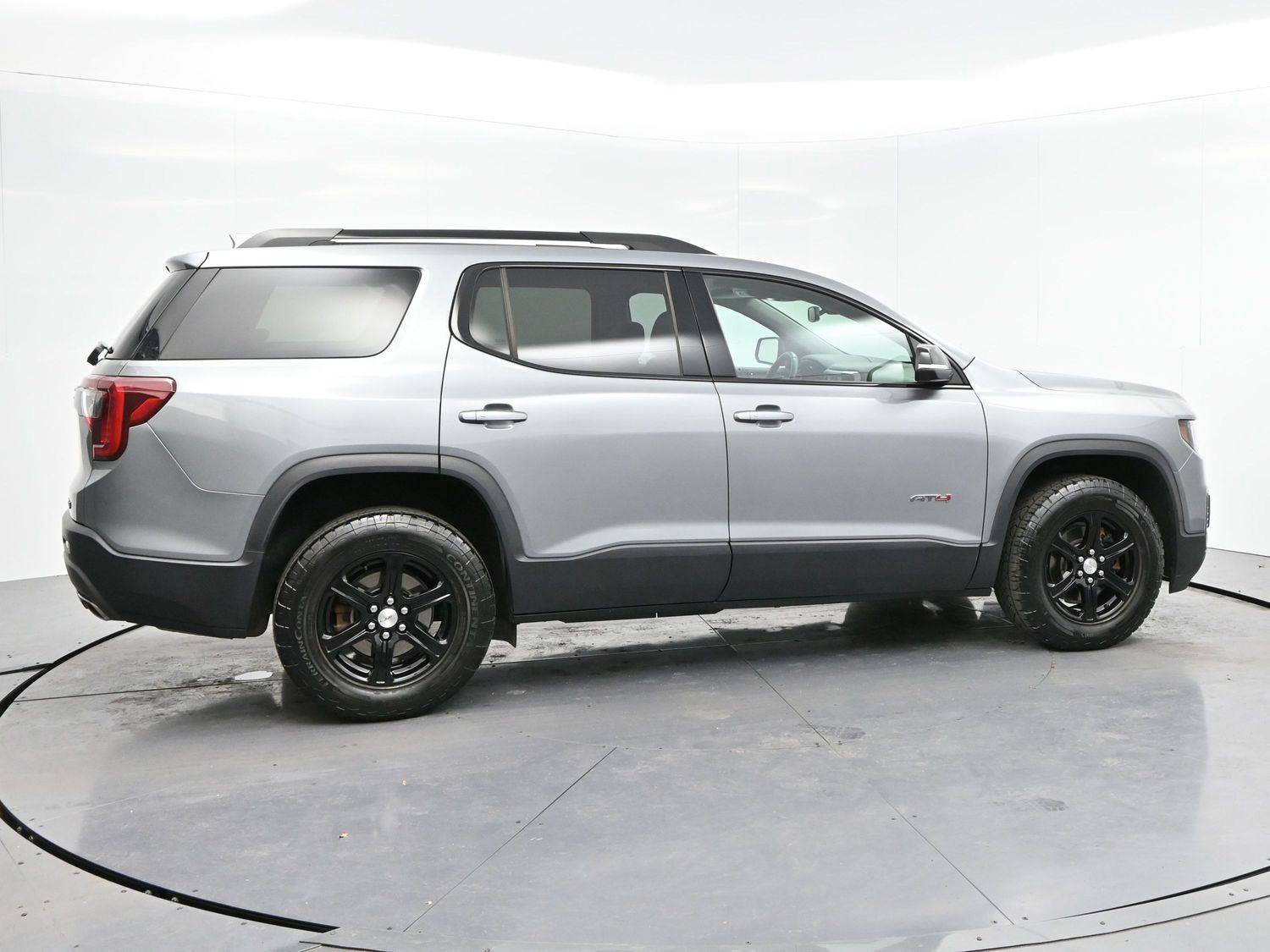 Used 2023 GMC Acadia AT4 w/ Technology Package image 9