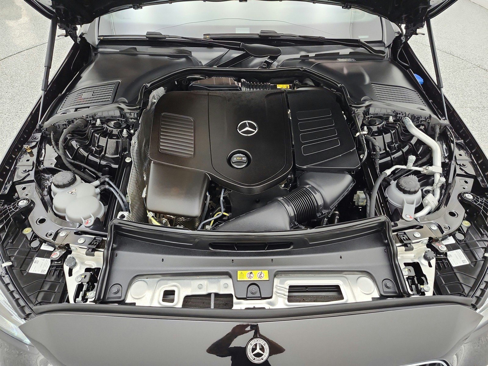 Used 2024 Mercedes-Benz C 300 Sedan image 16