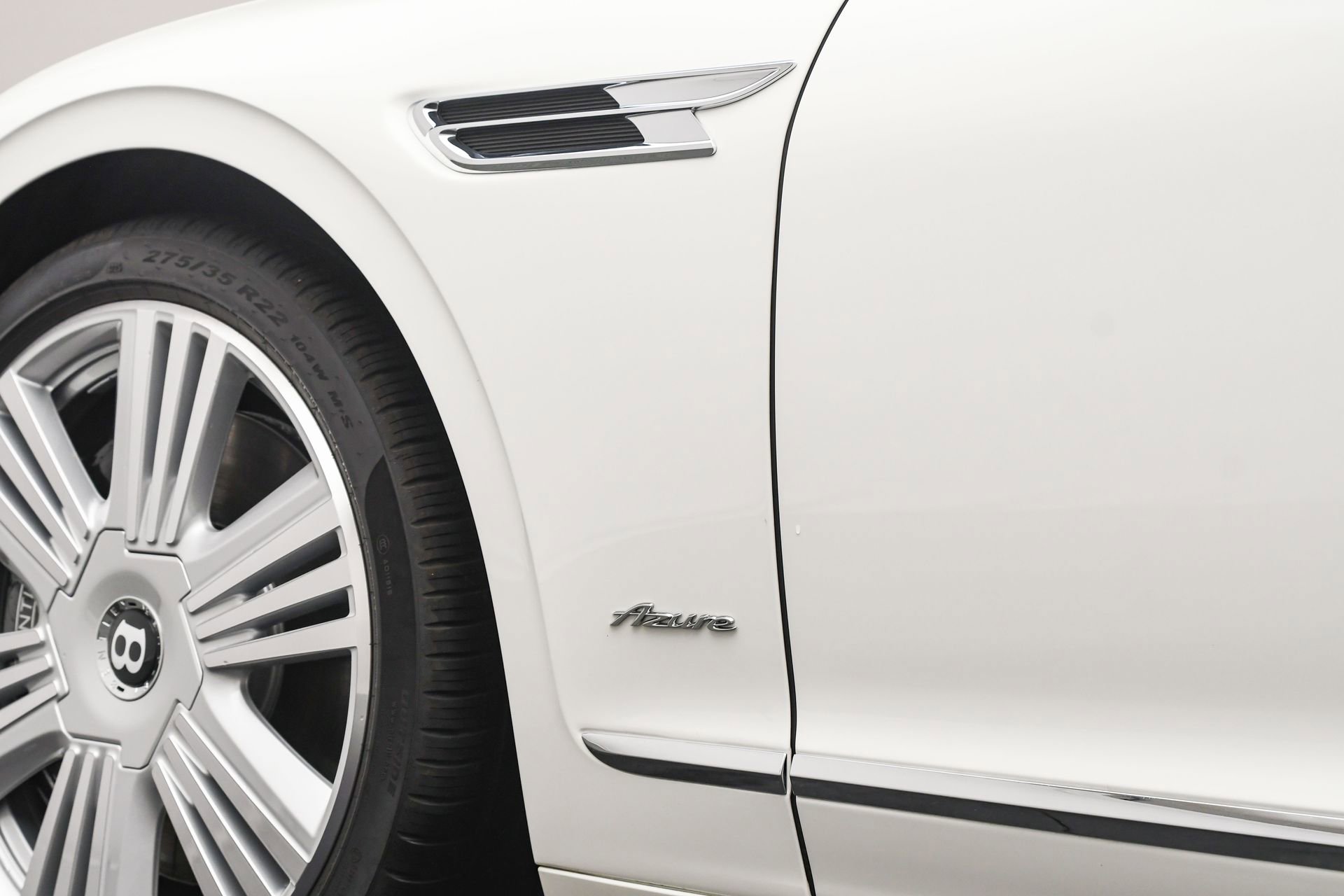 New 2026 Bentley Flying Spur Plug-In Hybrid image 31