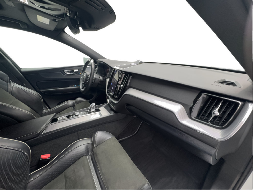 Used 2019 Volvo XC60 T8 R-Design AWD/4WD image 33