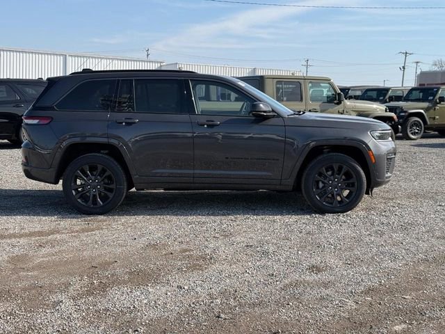New 2026 Jeep Grand Cherokee Limited AWD/4WD image 2