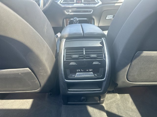 Used 2019 BMW X5 xDrive40i AWD/4WD image 24