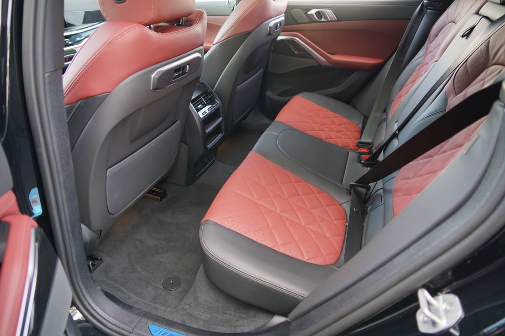 New 2026 BMW X6 xDrive40i w/ Premium Package image 18