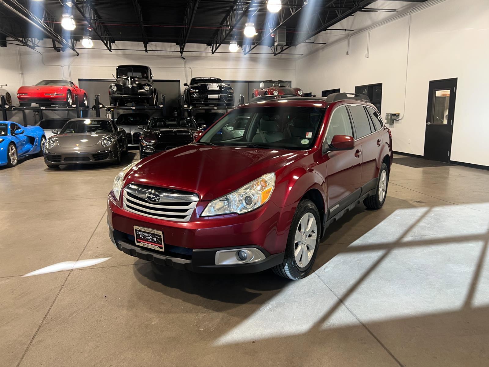 Used 2011 Subaru Outback 2.5i Premium image 7