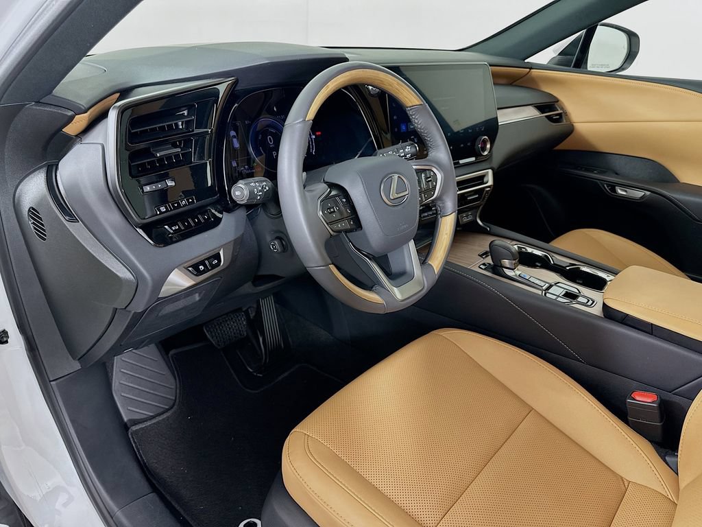 Used 2024 Lexus RX 350h w/ Accessory Package (Z1) AWD/4WD image 9