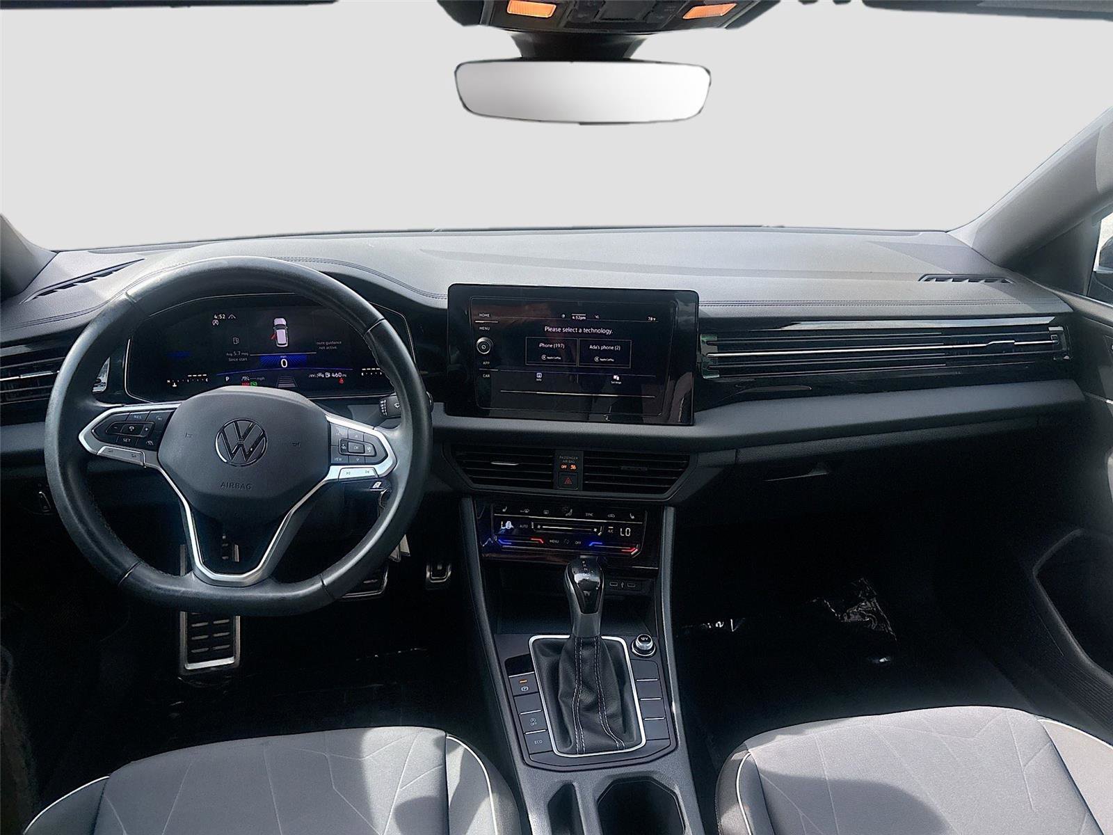 Used 2025 Volkswagen Jetta Sport image 22