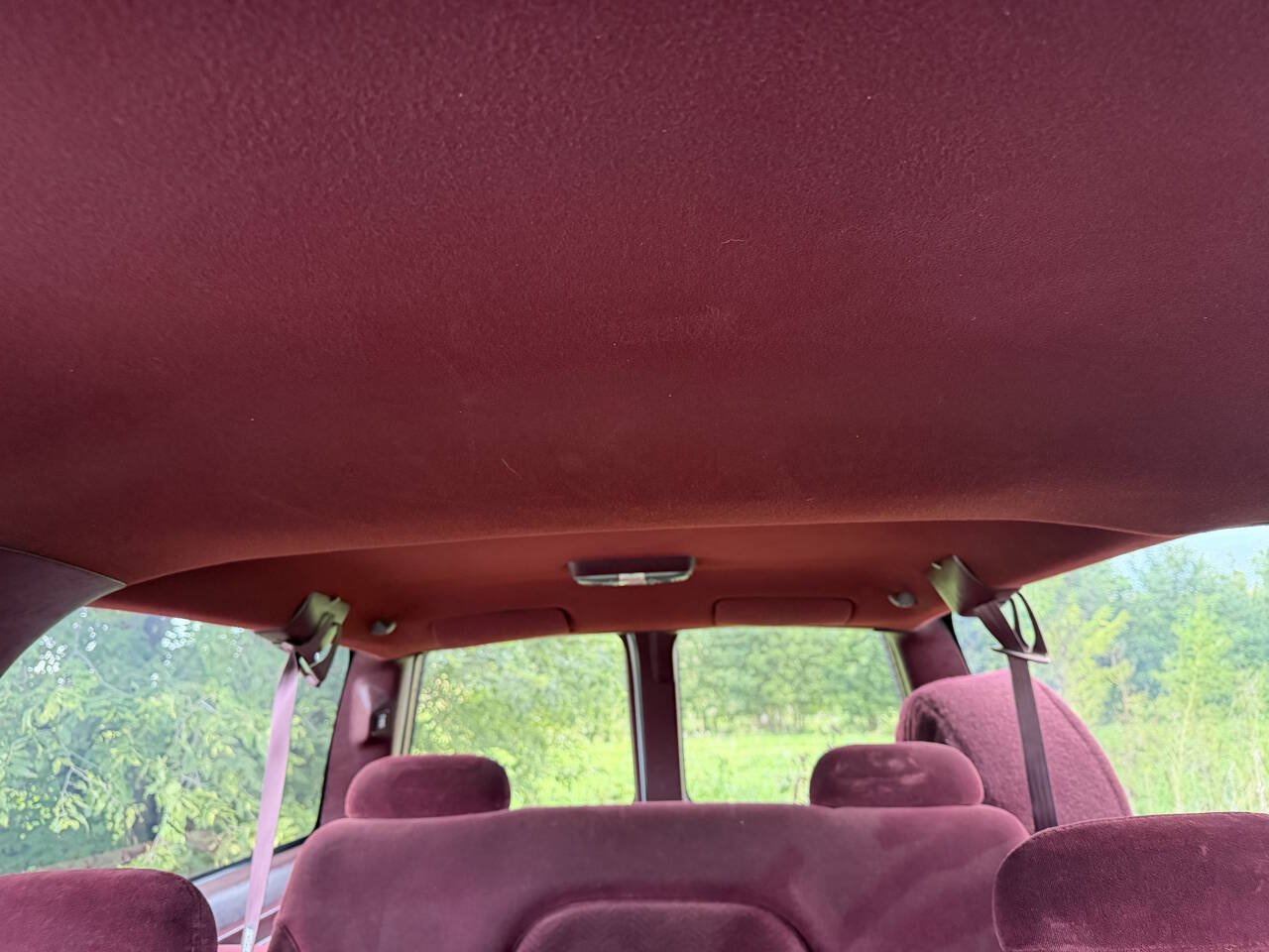 Used 1999 GMC Suburban 4WD w/ Marketing Opt Pkg 2 image 31