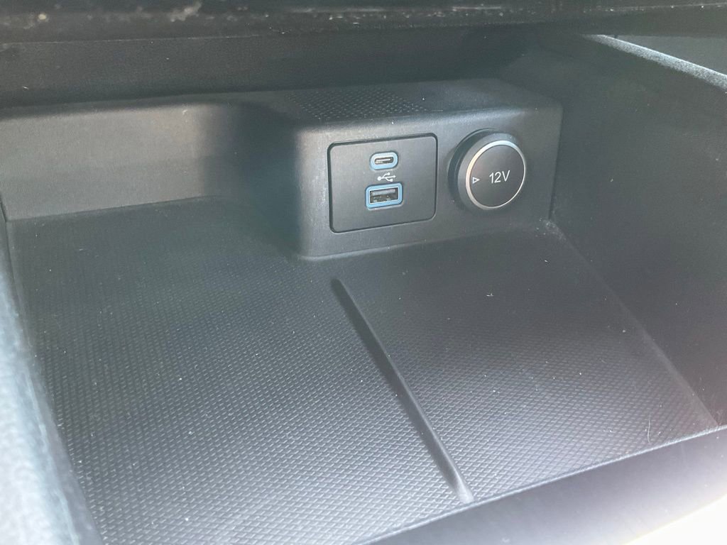 Certified 2021 Ford Escape Titanium w/ Class II Trailer Tow Package AWD/4WD image 16