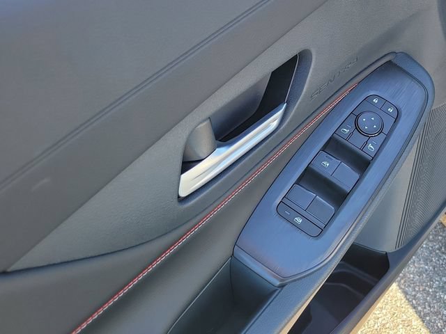 New 2026 Nissan Sentra SR w/ Floor Mat Package FWD image 6