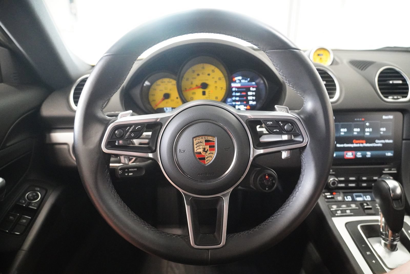 Used 2021 Porsche 718 Cayman RWD image 14