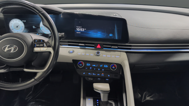 Certified 2023 Hyundai Elantra Limited FWD image 13