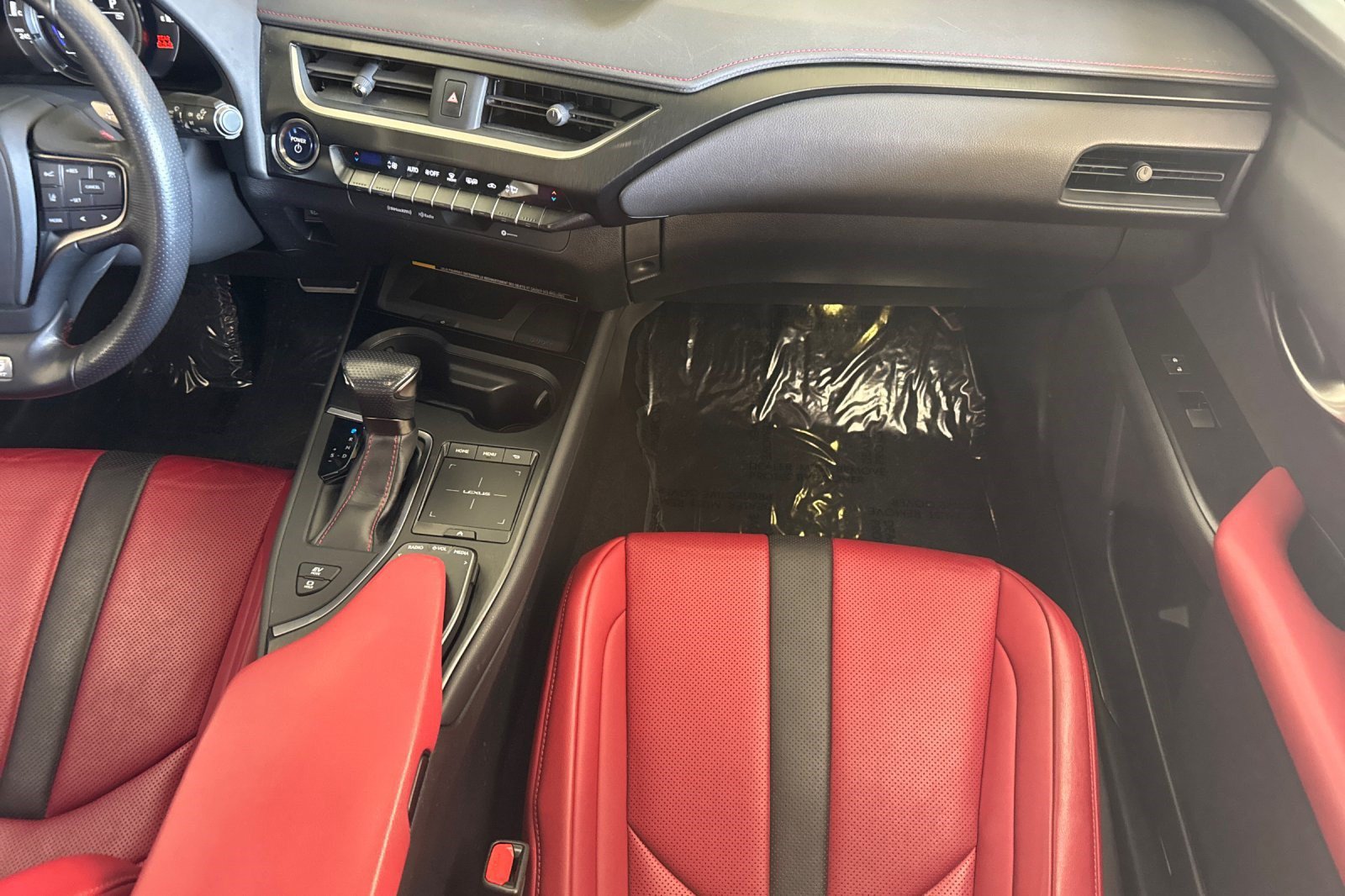 Used 2020 Lexus UX 250h F Sport w/ Accessory Package AWD/4WD image 30
