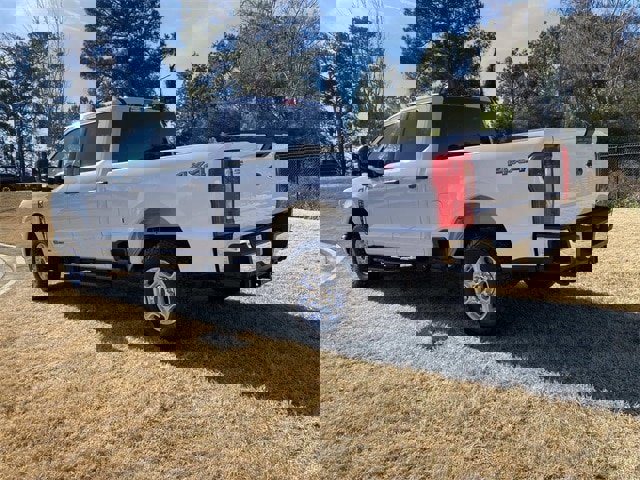 Used 2025 Ford F250 XLT image 41