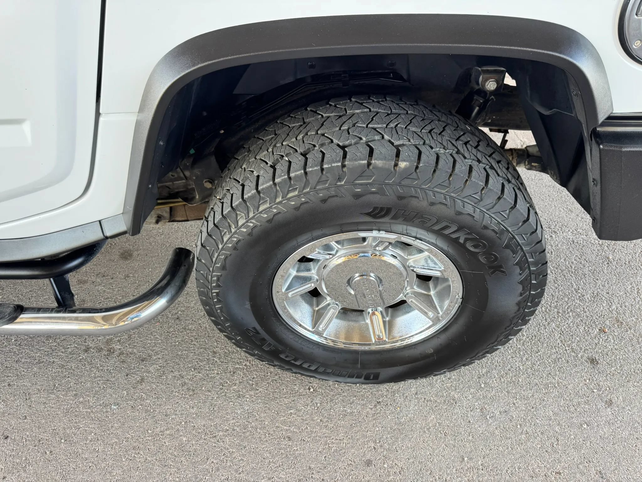 Used 2005 HUMMER H2 w/ Preferred Equipment Group AWD/4WD image 33