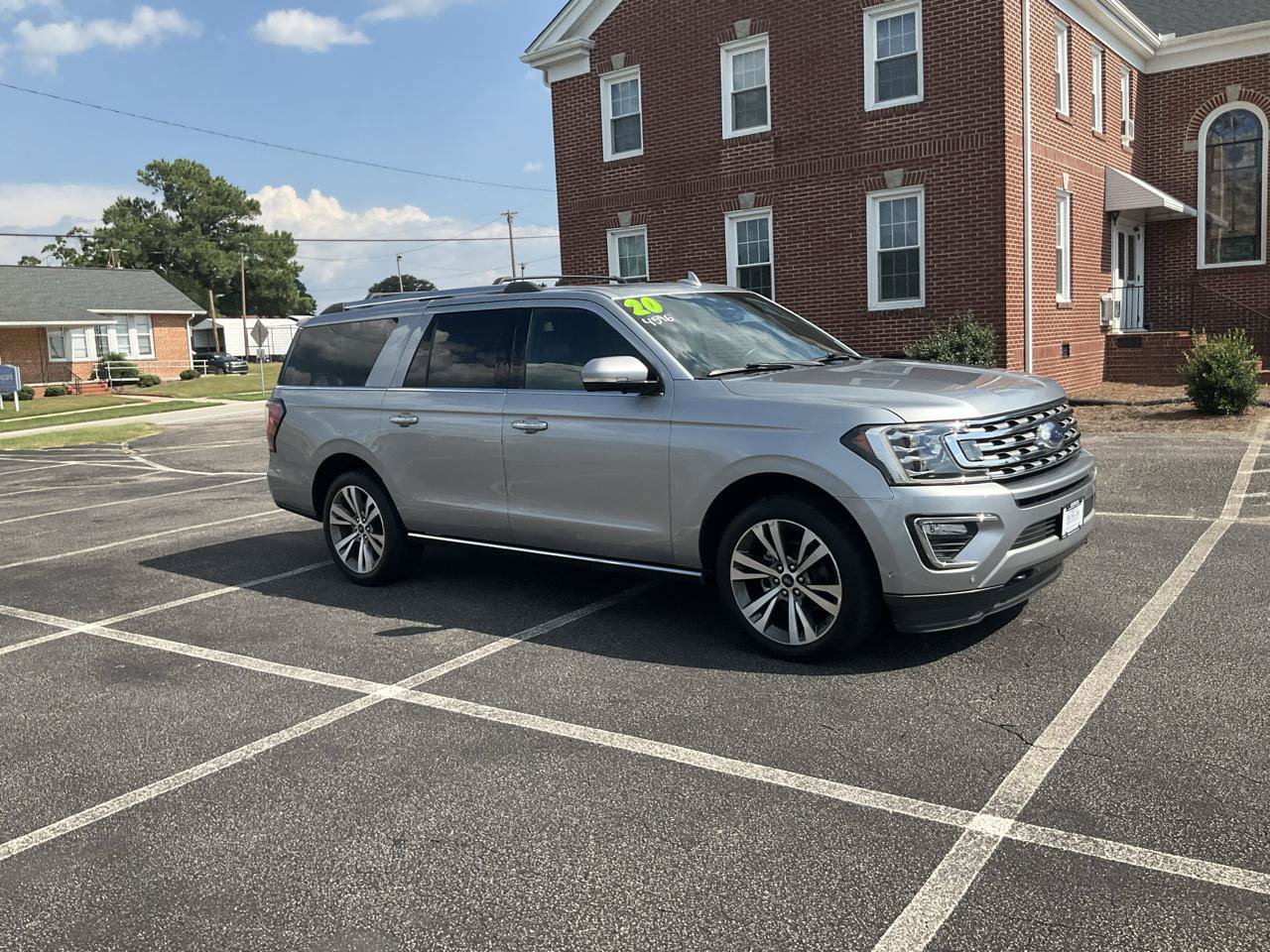Used 2020 Ford Expedition Max Limited w/ Equipment Group 302A AWD/4WD image 2