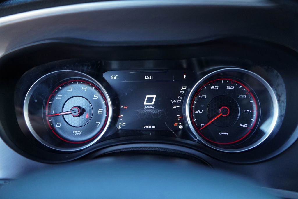Used 2022 Dodge Charger SXT image 5