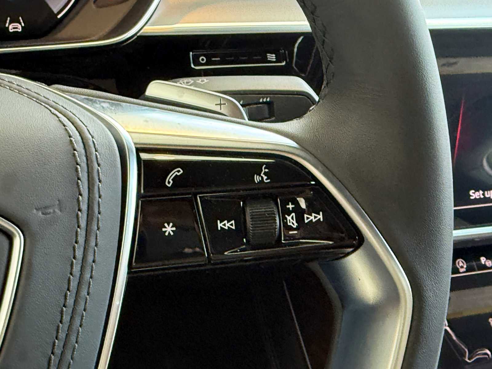 New 2025 Audi A8 L 3.0T image 27