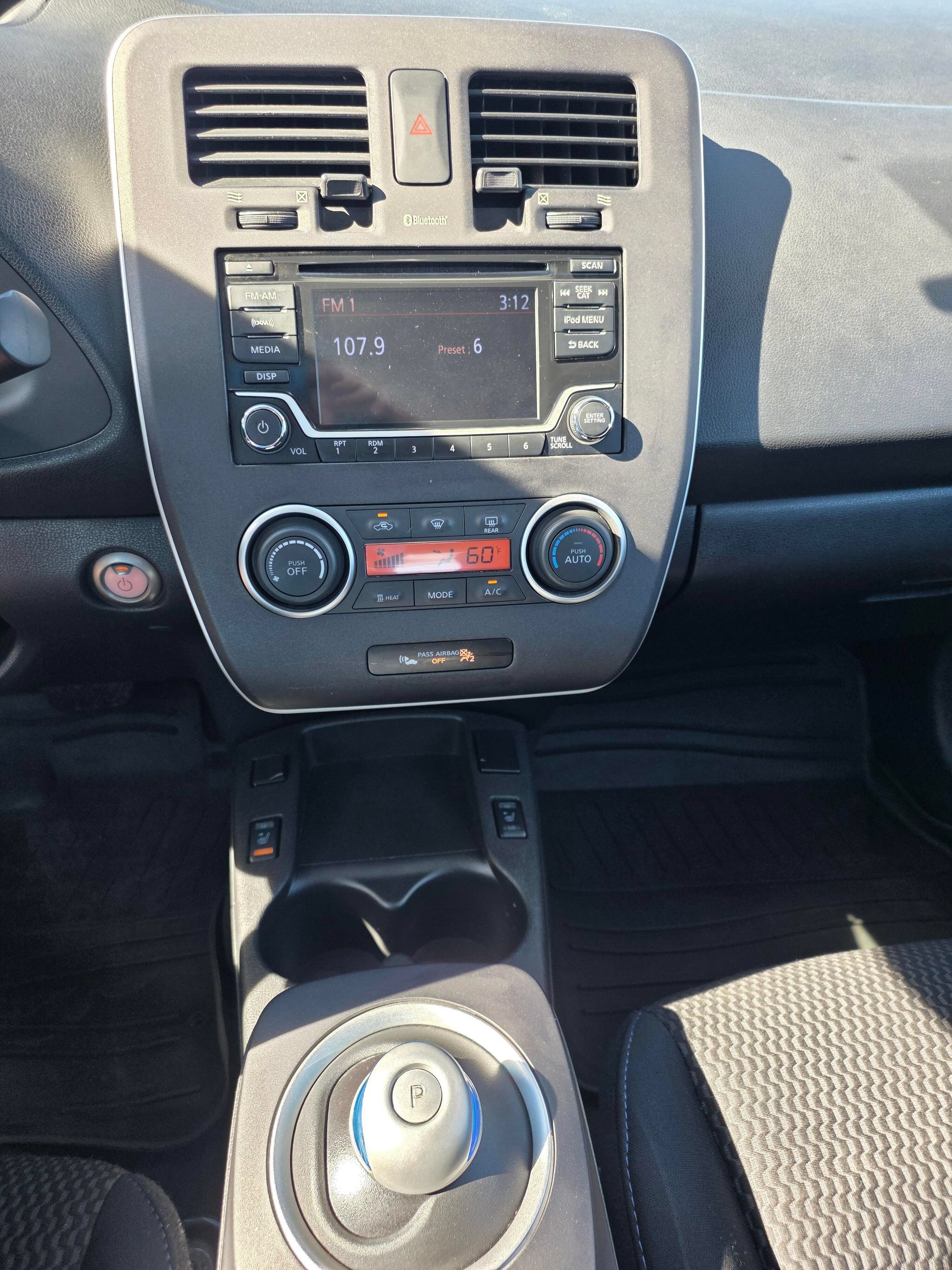 Used 2017 Nissan Leaf S w/ Charge Package FWD image 16
